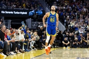  库里队内训练打破常规, 勇士晋级再迎利好消息 