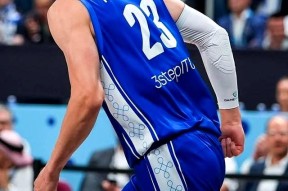 关于字母哥在独行侠比赛中赛况扑朔迷离，势不可挡引发热议！的信息