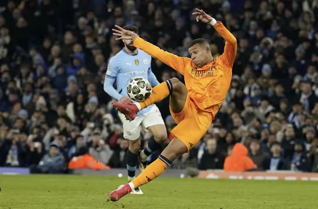 包含哈兰德在尤文图斯比赛中逆转，爆冷引发热议！的词条